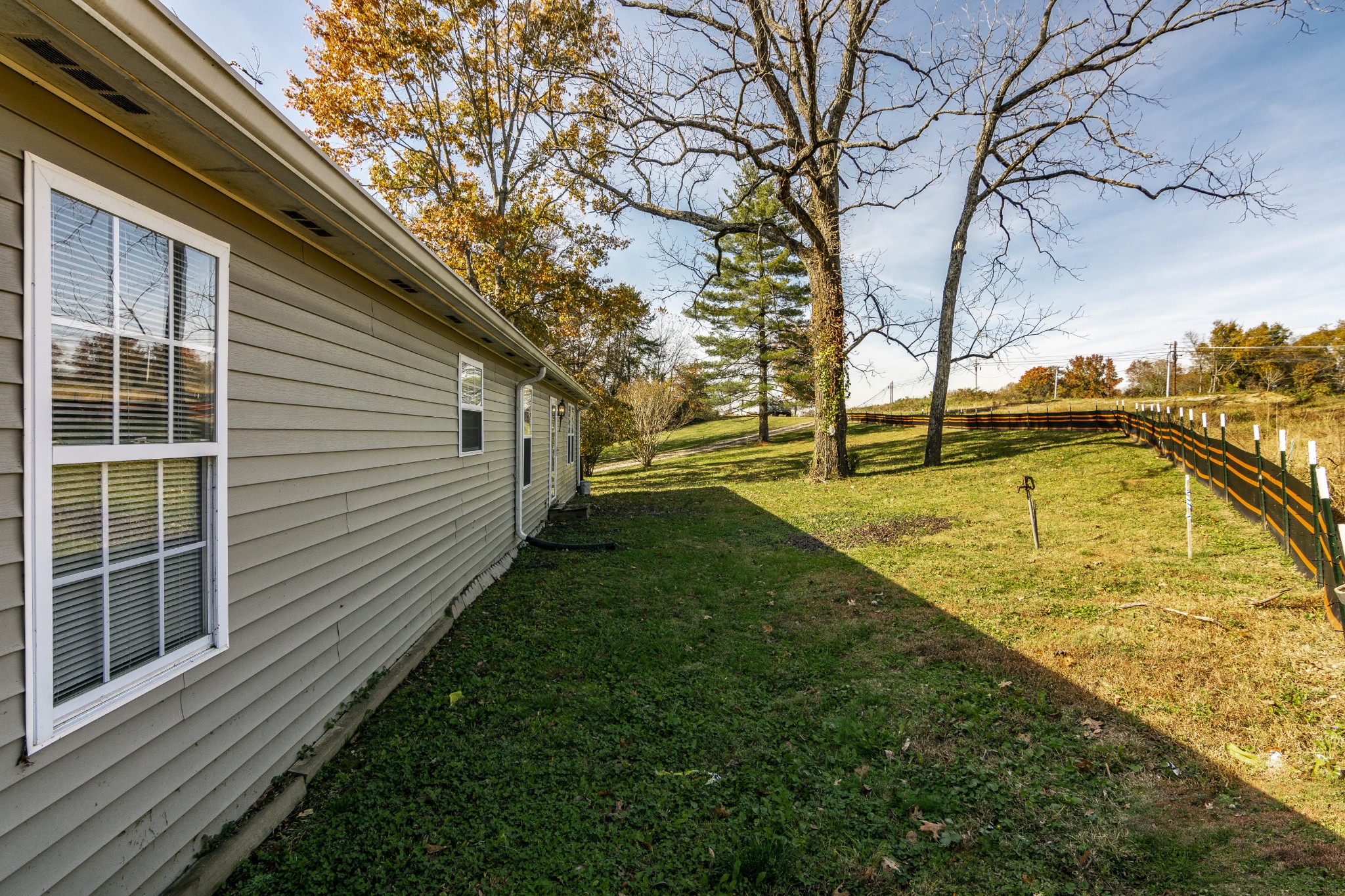 4289 Murfreesboro Road Franklin, TN 37067 - Photo 4 of 50 a view of a backyard with swimming pool
