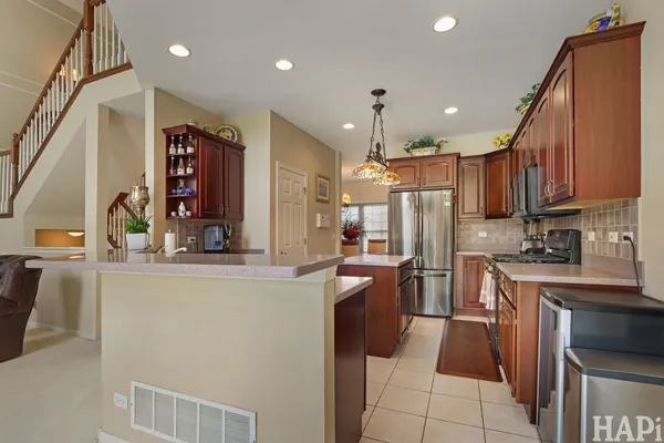 $469,900 | 1419 White Oak Lane, Woodstock, IL 60098