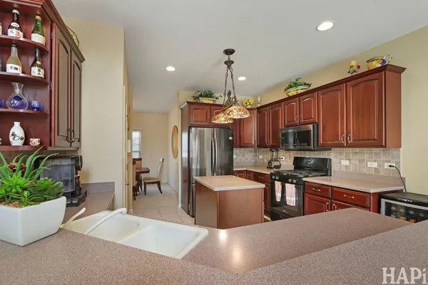 $469,900 | 1419 White Oak Lane, Woodstock, IL 60098