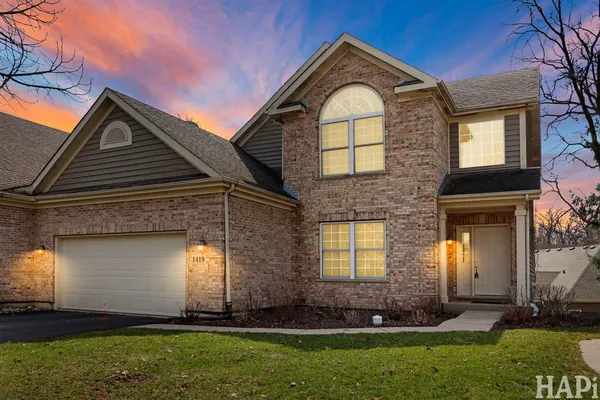 $469,900 | 1419 White Oak Lane, Woodstock, IL 60098