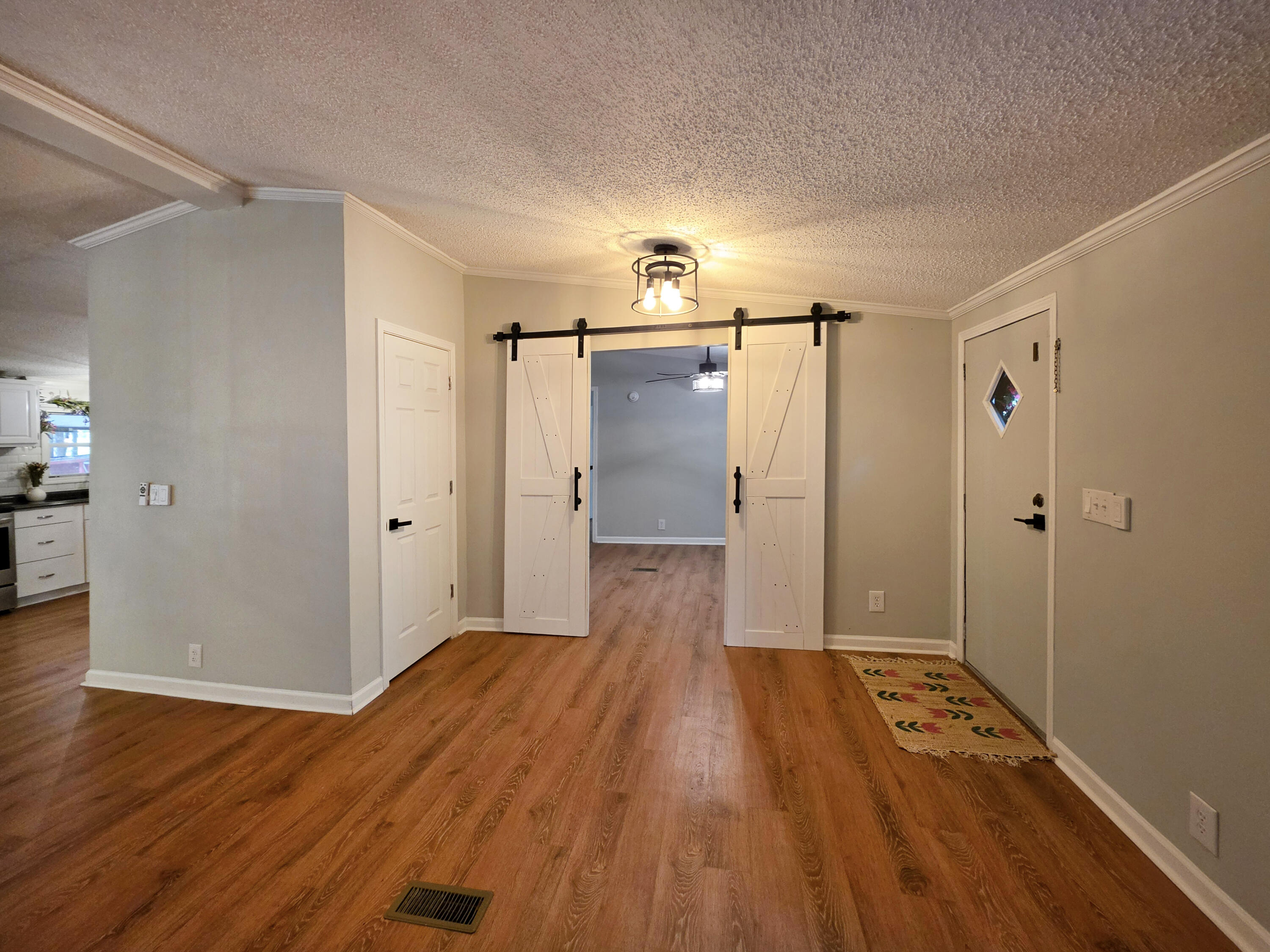 7271 George Washington Lane Awendaw, SC 29429 - Photo 6 of 31 15-Living-Dining