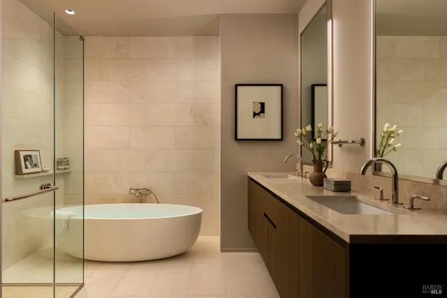 $1,950,000 | 151 Sawmill Circle, Unit 201, Healdsburg, CA 95448