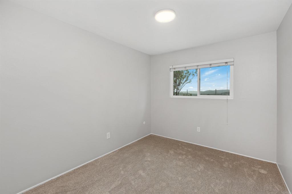 13604 Avenida Del Charro El Cajon, CA 92021 - Photo 18 of 23