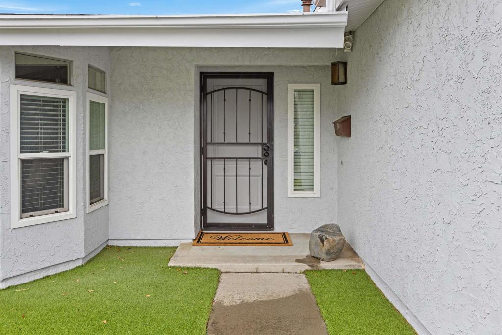 13604 Avenida Del Charro El Cajon, CA 92021 - Photo 2 of 23