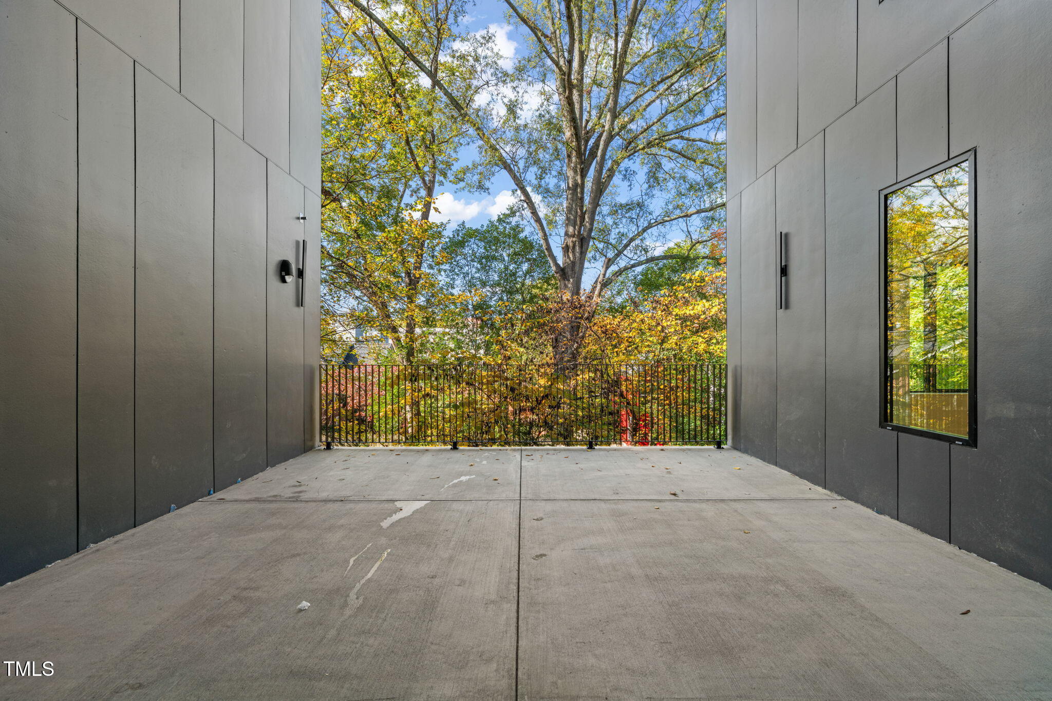 29 Enterprise Street, Unit 209 Raleigh, NC 27607 - Photo 22 of 46 a view of entryway