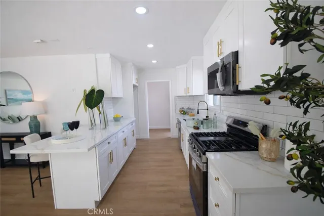 $1,079,999 | 4618 West Maurie Avenue, Santa Ana, CA 92703