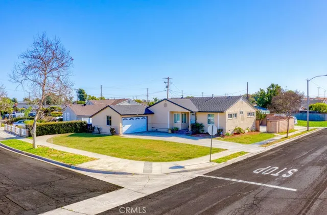 $1,079,999 | 4618 West Maurie Avenue, Santa Ana, CA 92703