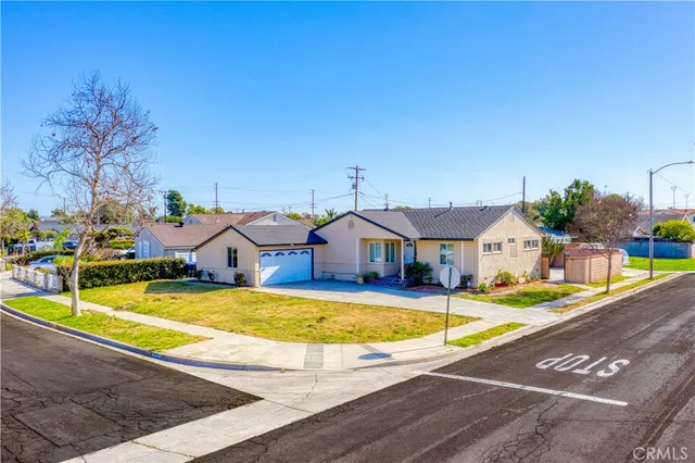 $1,079,999 | 4618 West Maurie Avenue, Santa Ana, CA 92703