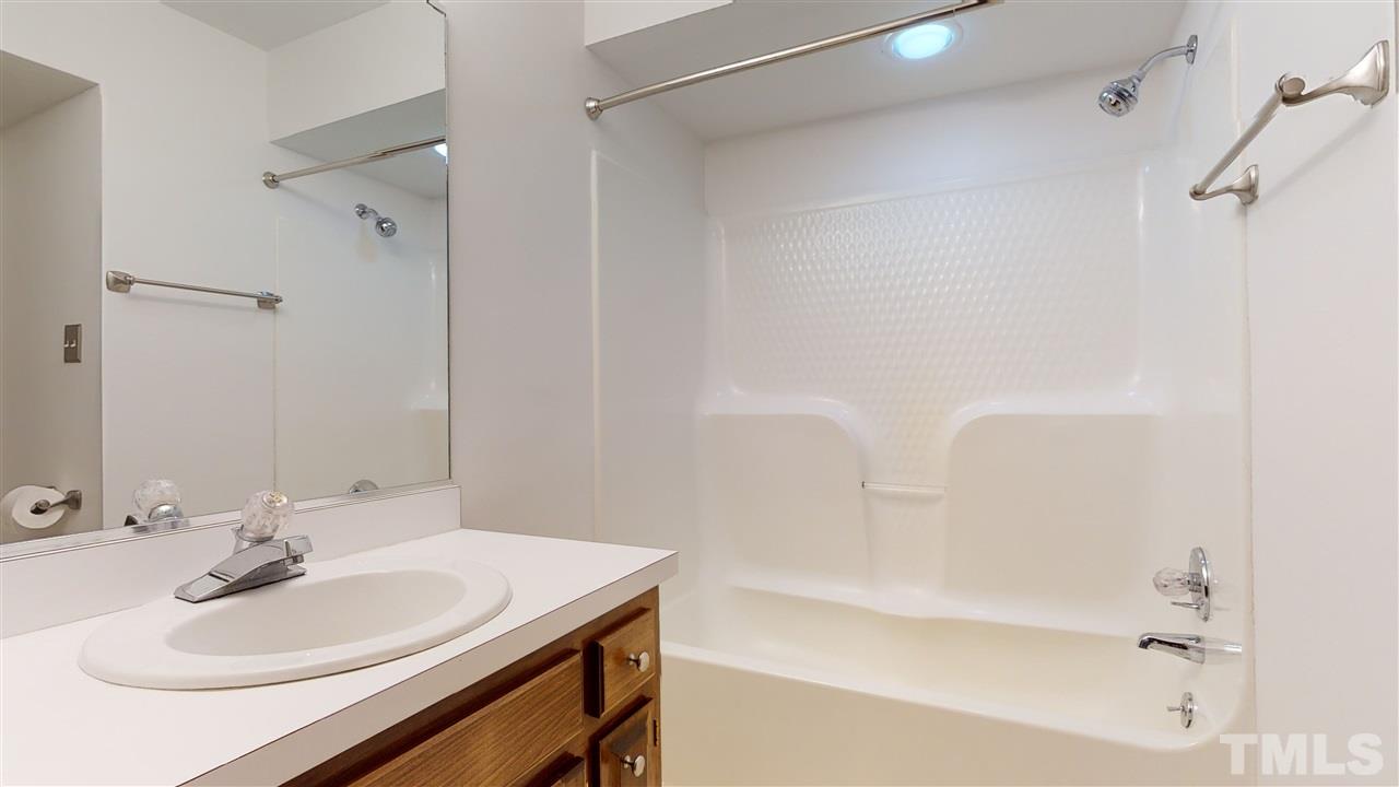 1704 Reynolda Court Raleigh, NC 27603 - Photo 22 of 30 Gallery Image 22