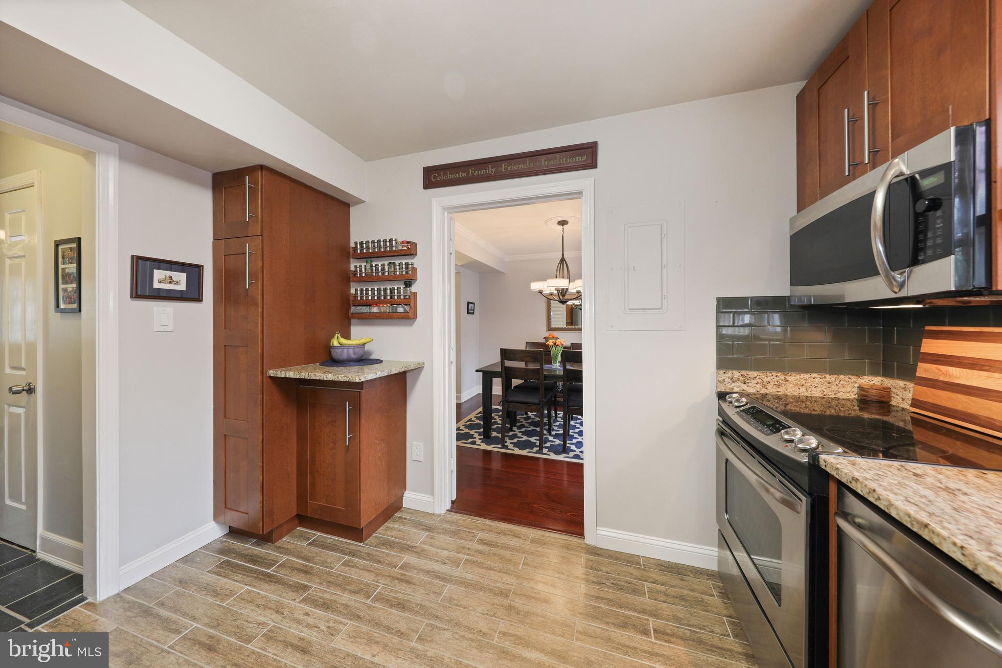 6671 Fairfax Road, Unit 90 Chevy Chase, MD 20815 - Photo 5 of 29 Gallery Image 5
