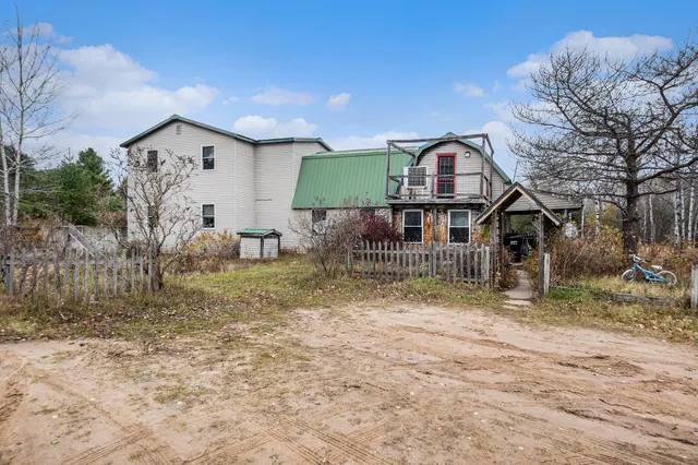 $310,000 | 18344 9 Mile Road, Reed City, MI 49677