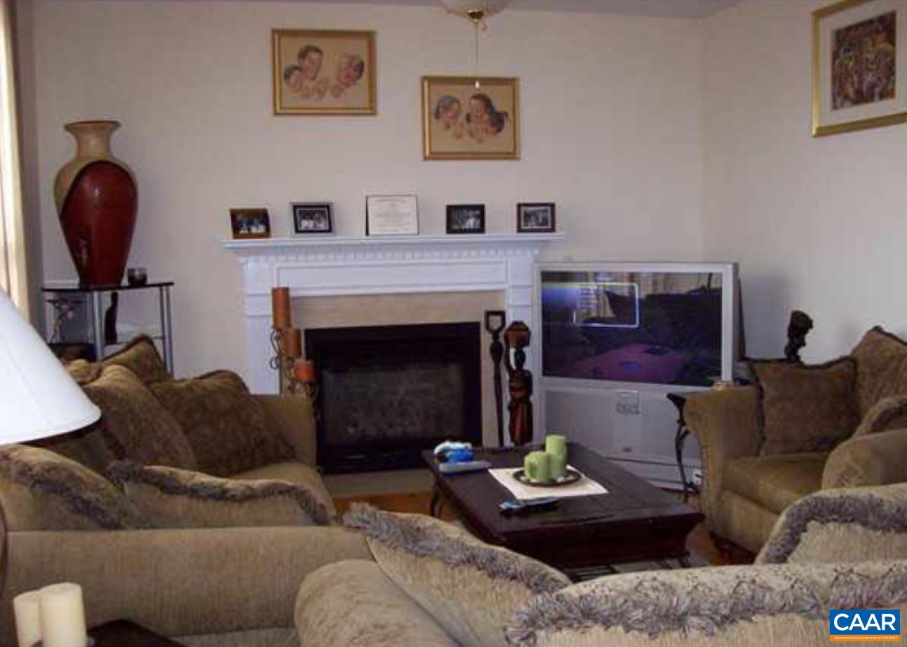 2314 Wakefield Road Charlottesville, VA 22901 - Photo 3 of 4