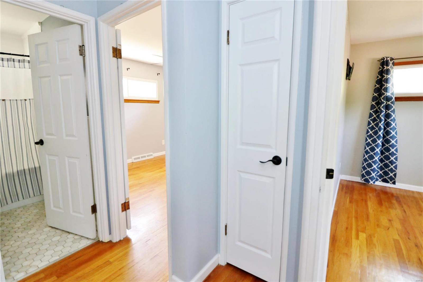 316 Ballwin Avenue Ballwin, MO 63021 - Photo 21 of 53