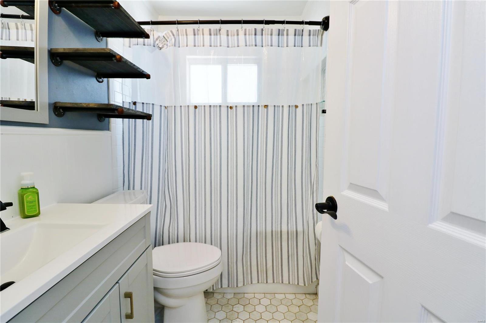 316 Ballwin Avenue Ballwin, MO 63021 - Photo 26 of 53