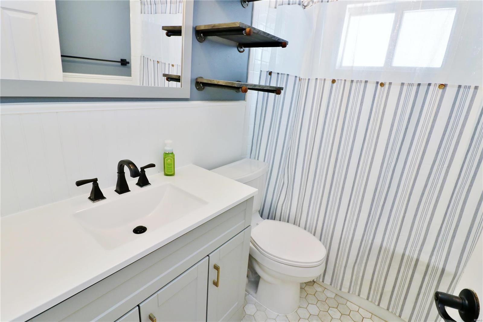 316 Ballwin Avenue Ballwin, MO 63021 - Photo 27 of 53