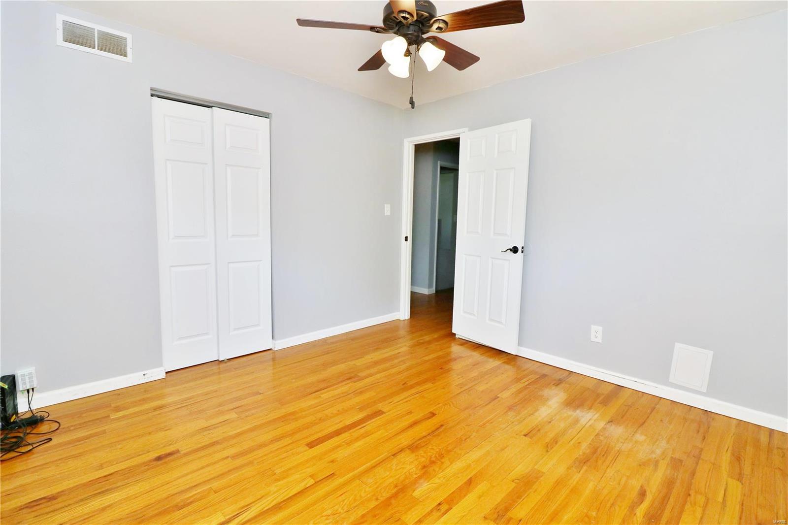 316 Ballwin Avenue Ballwin, MO 63021 - Photo 30 of 53