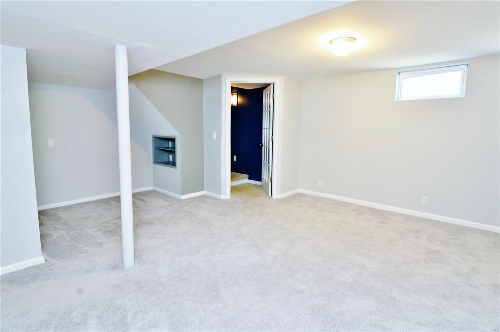 316 Ballwin Avenue Ballwin, MO 63021 - Photo 36 of 53