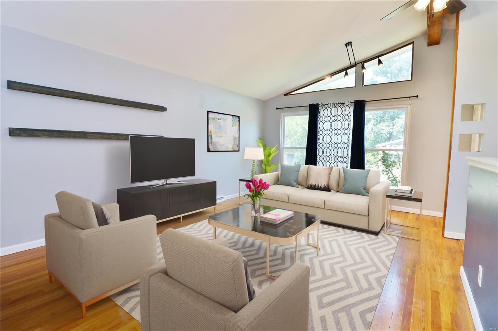 316 Ballwin Avenue Ballwin, MO 63021 - Photo 4 of 53