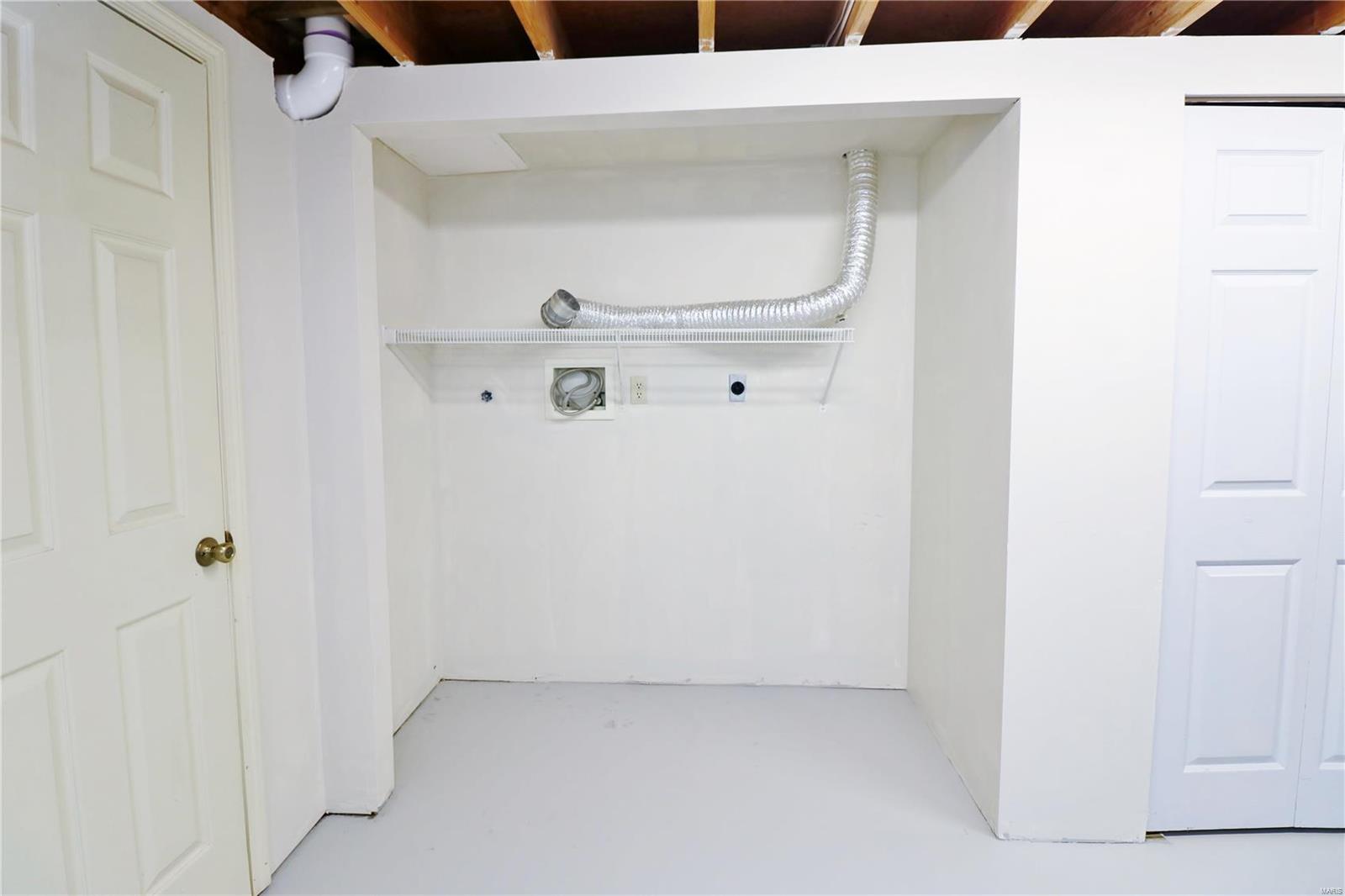 316 Ballwin Avenue Ballwin, MO 63021 - Photo 46 of 53