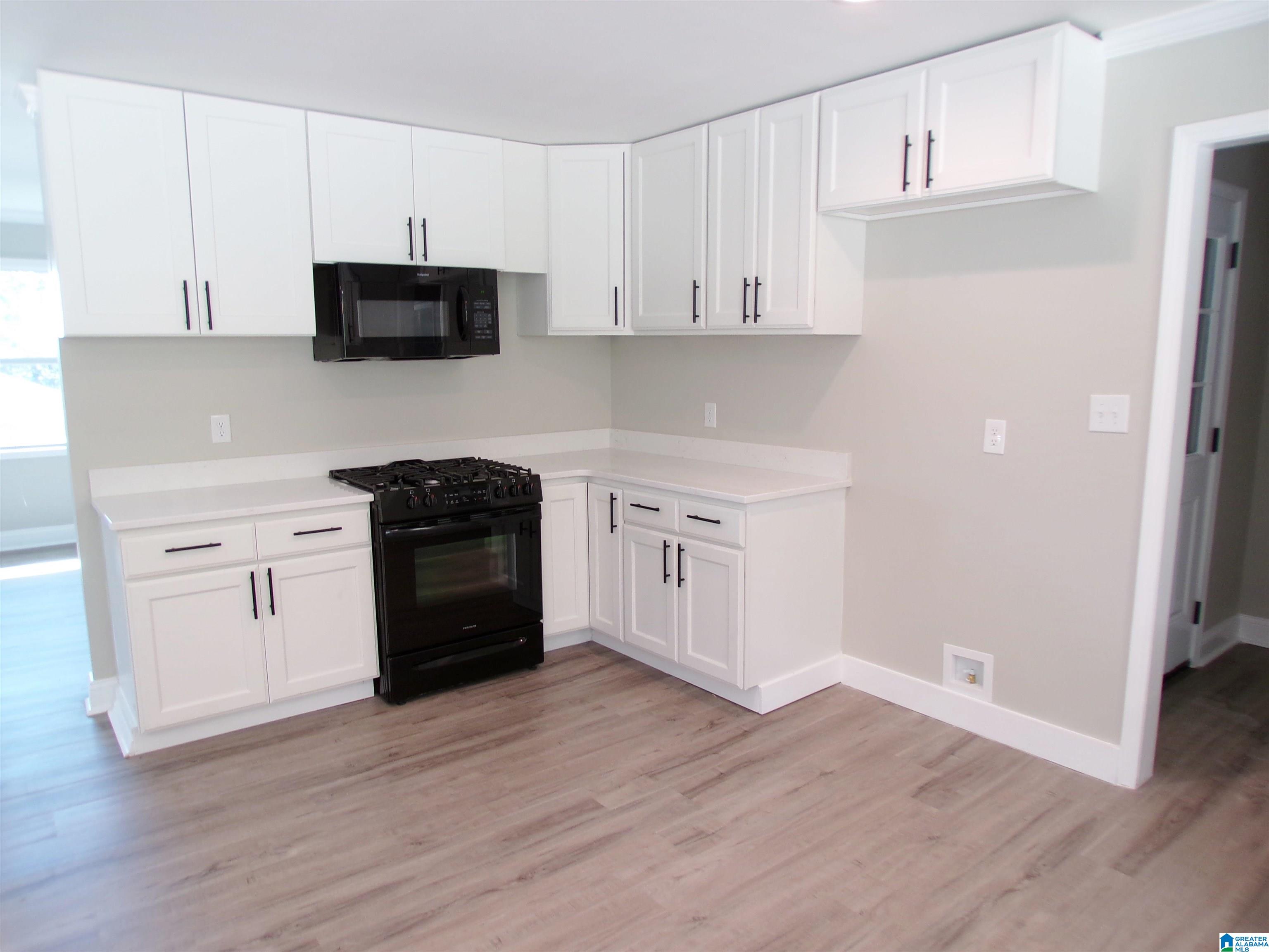 7 Christopher Way Anniston, AL 36207 - Photo 10 of 100