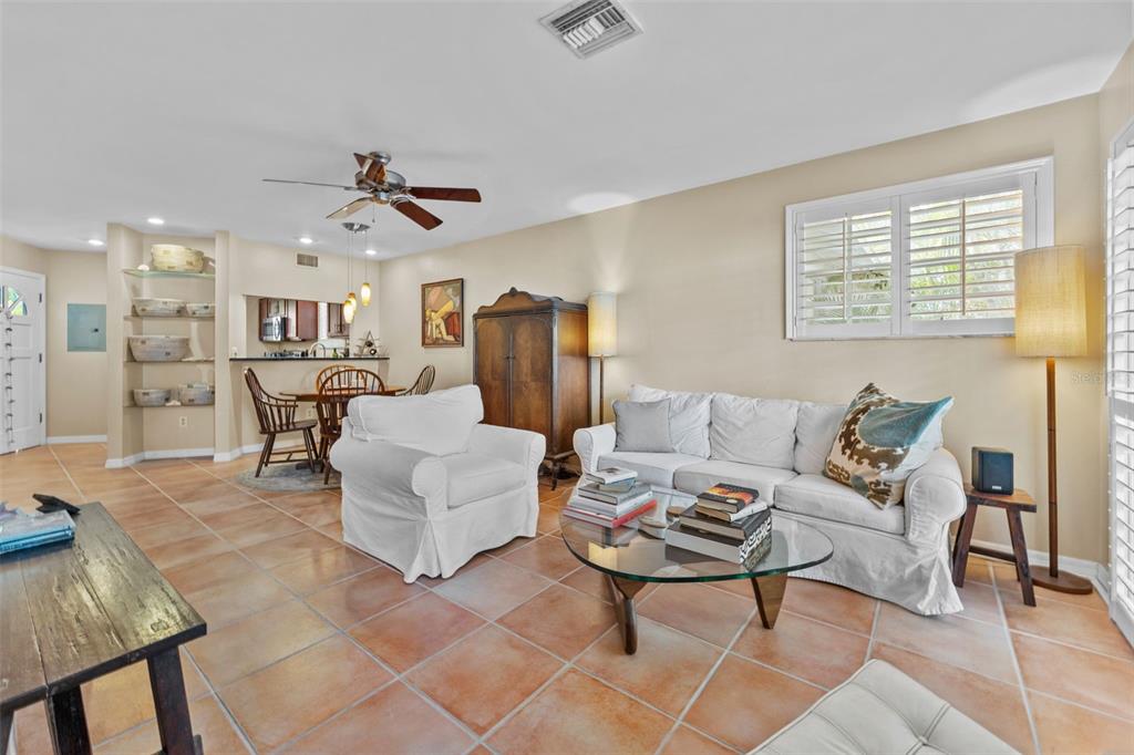 618 Broadway, Unit B Dunedin, FL 34698 - Photo 9 of 38