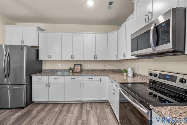 $2,875 | 12576 Petrel Crossing, Midlothian, VA 23112