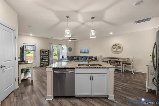 $2,875 | 12576 Petrel Crossing, Midlothian, VA 23112