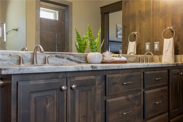 $899,900 | 2324 County Road 353, Gause, TX 77857