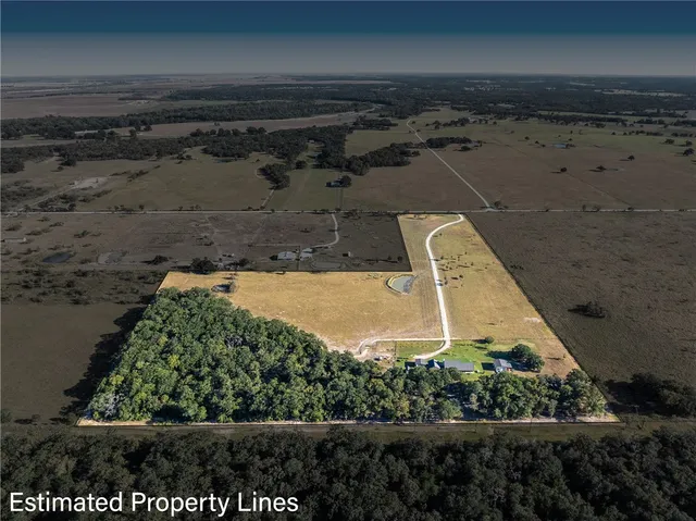$899,900 | 2324 County Road 353, Gause, TX 77857