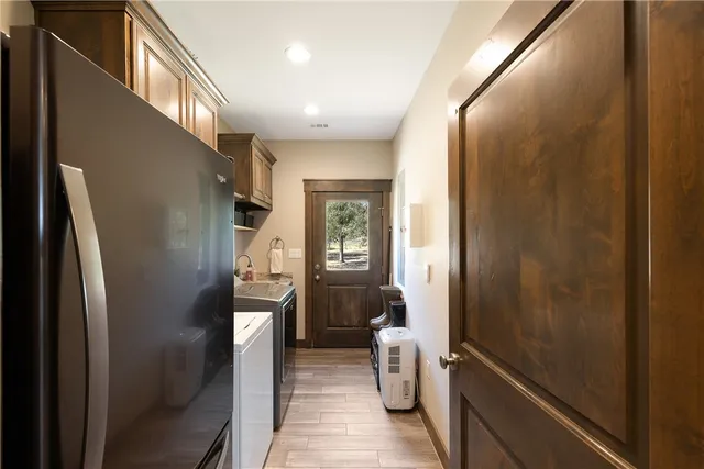 $899,900 | 2324 County Road 353, Gause, TX 77857