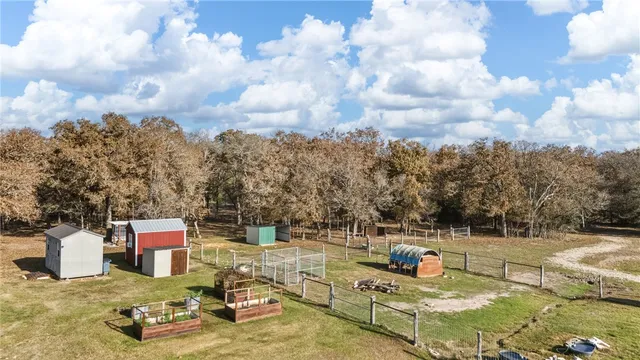 $899,900 | 2324 County Road 353, Gause, TX 77857