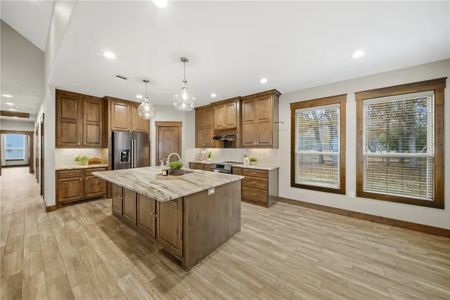 $899,900 | 2324 County Road 353, Gause, TX 77857