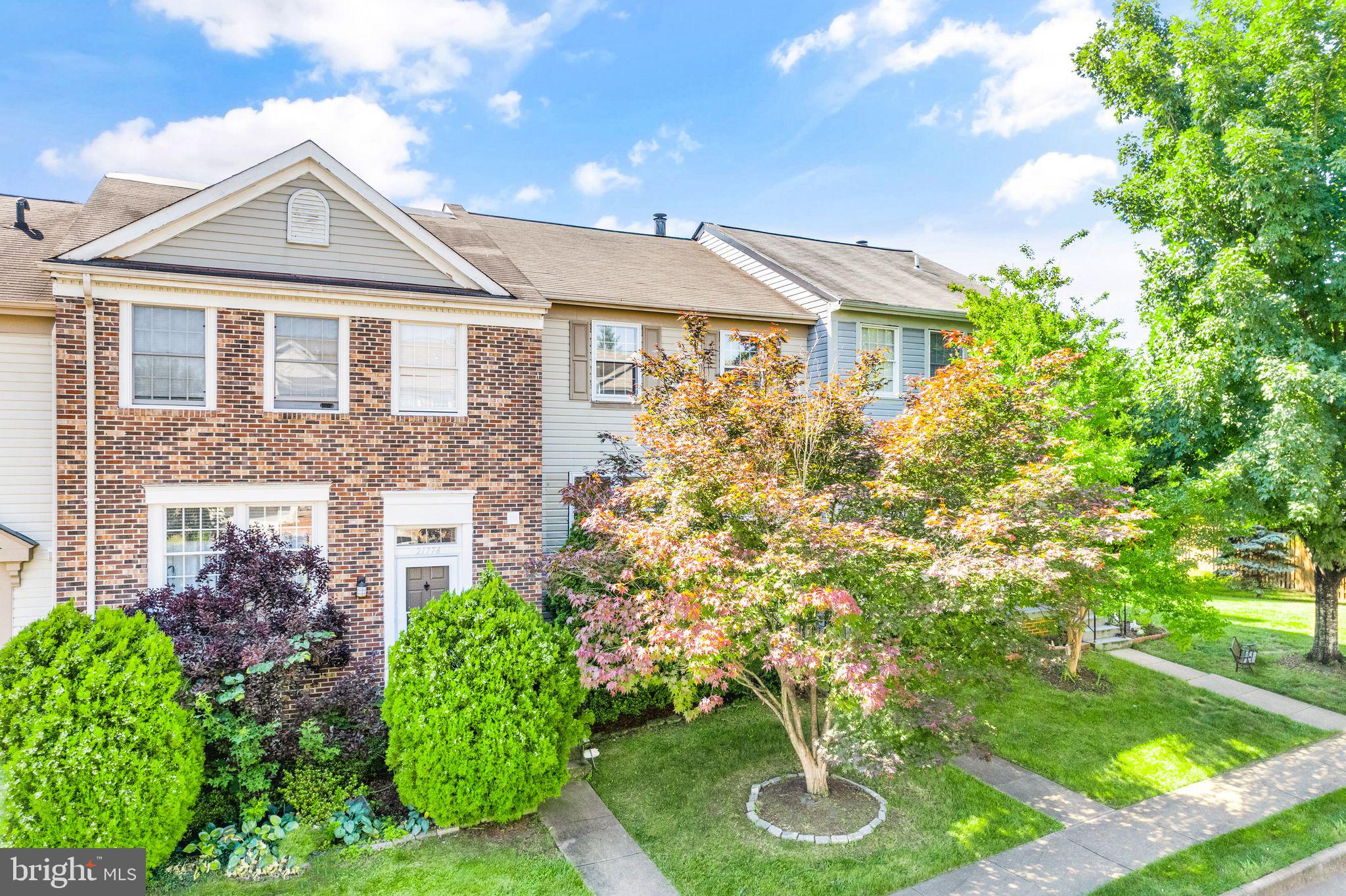 21778 Leatherleaf Circle Sterling, VA 20164 - Photo 3 of 36