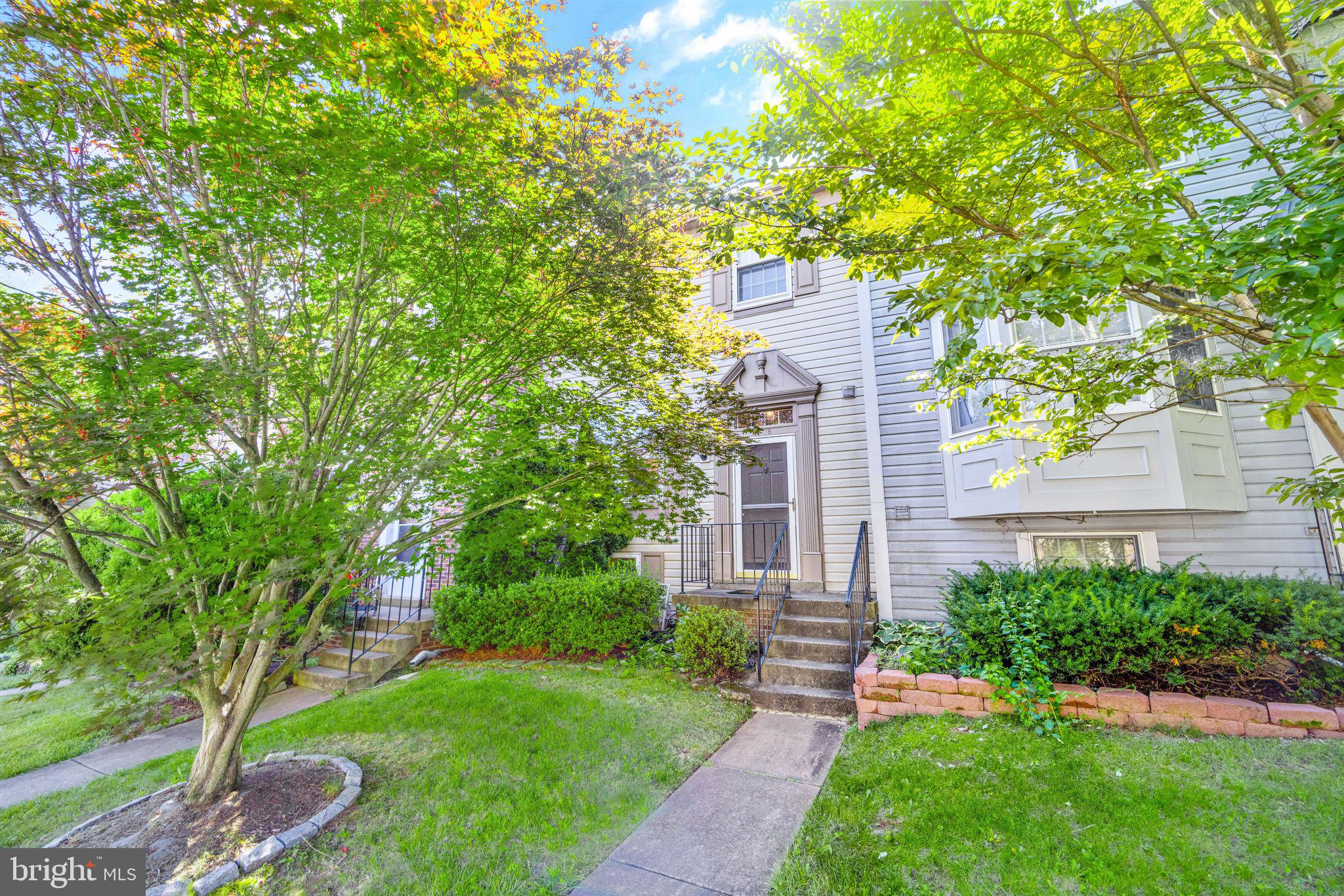 21778 Leatherleaf Circle Sterling, VA 20164 - Photo 4 of 36