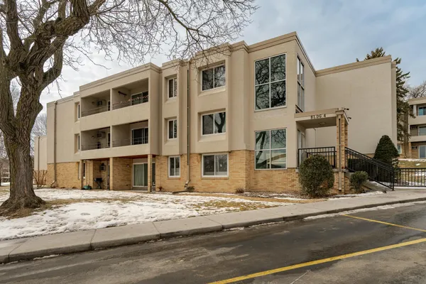 $90,000 | 354 Elton Hills Drive Northwest, Unit 37, Rochester, MN 55901