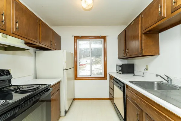 $90,000 | 354 Elton Hills Drive Northwest, Unit 37, Rochester, MN 55901