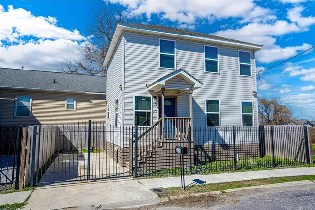 $199,000 | 2421 South Roman Street, New Orleans, LA 70125