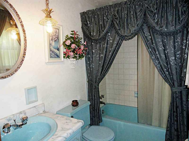 261 Waugaman Road Harrison City, PA 15636 - Photo 25 of 25 Full Bath. Nicely maintained