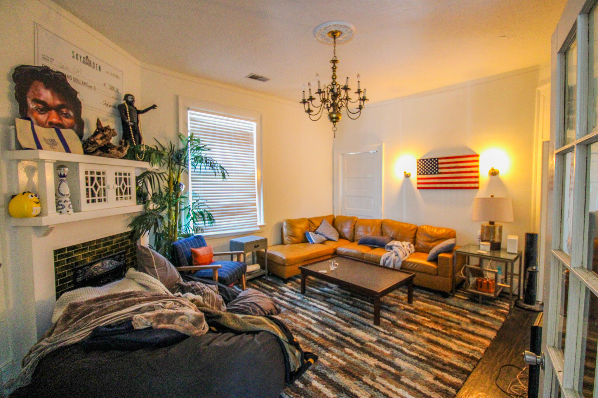 64 Pitt Street, Unit B Charleston, SC 29403 - Photo 4 of 18 D12494F6-F209-4DD0-BE7D-B7203DBCD921