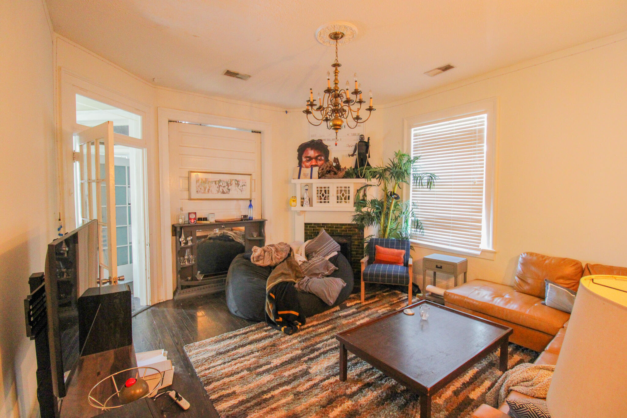 64 Pitt Street, Unit B Charleston, SC 29403 - Photo 5 of 18 AE03BEF7-D9AC-4353-A4F2-B4CF1D72C6B2