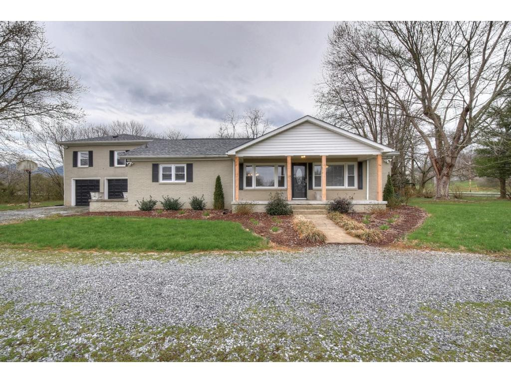 1705 State Line Road Elizabethton, TN 37643 - Photo 2 of 31 Photo 2