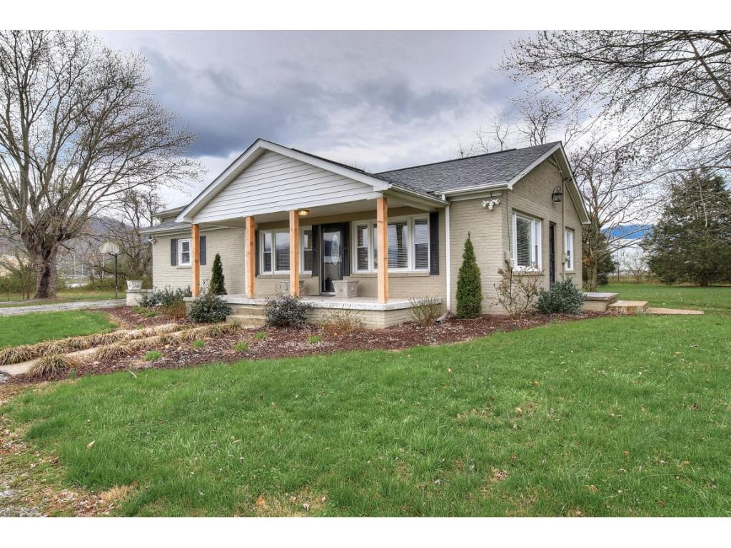 1705 State Line Road Elizabethton, TN 37643 - Photo 3 of 31 Photo 3
