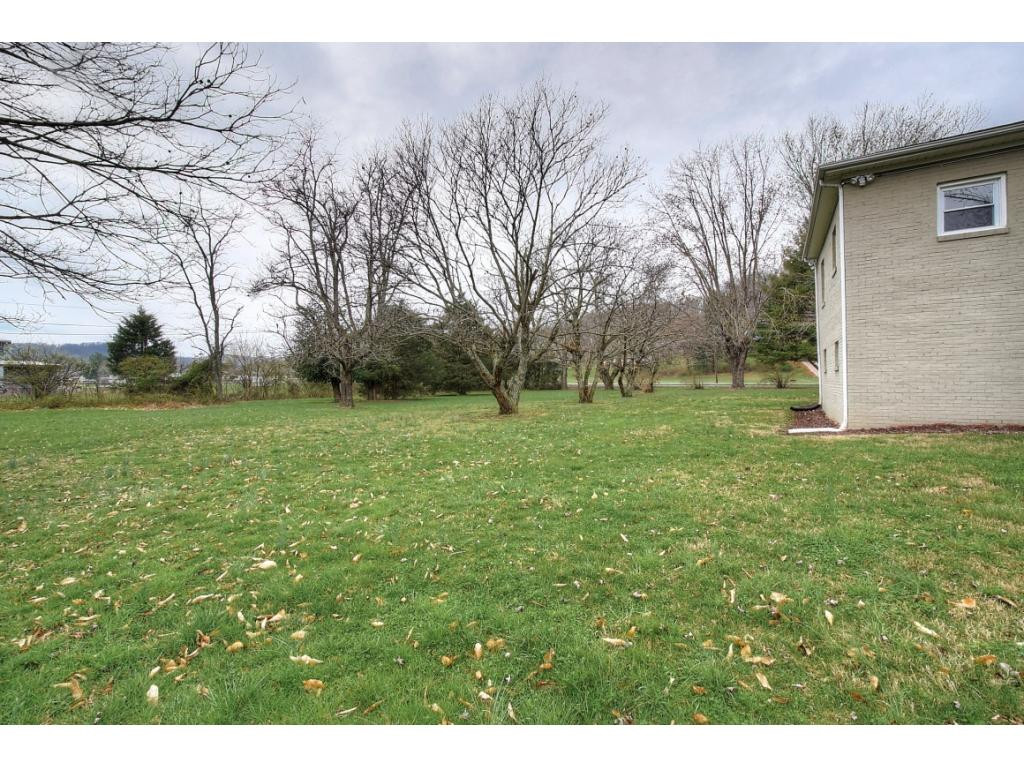 1705 State Line Road Elizabethton, TN 37643 - Photo 31 of 31 Photo 31