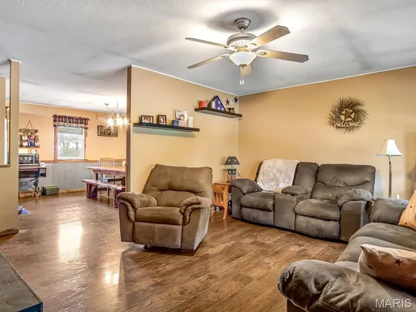 $175,000 | 403 Florence Drive, Ellis Grove, IL 62241