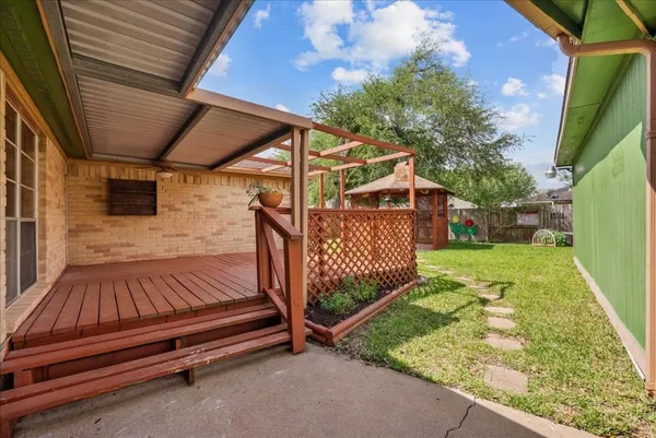 $252,500 | 3930 Sandlewood Drive, Pasadena, TX 77504