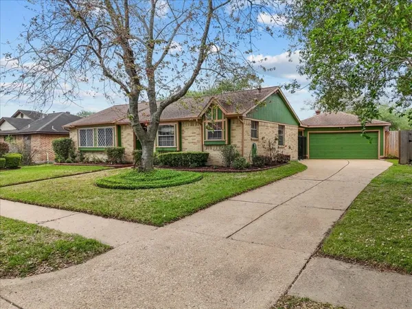 $252,500 | 3930 Sandlewood Drive, Pasadena, TX 77504