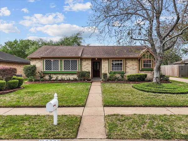 $252,500 | 3930 Sandlewood Drive, Pasadena, TX 77504