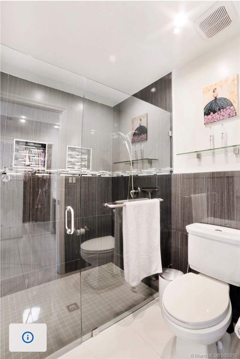 3460 Cluster Road Miramar, FL 33025 - Photo 11 of 21 MASTER BATHROOM