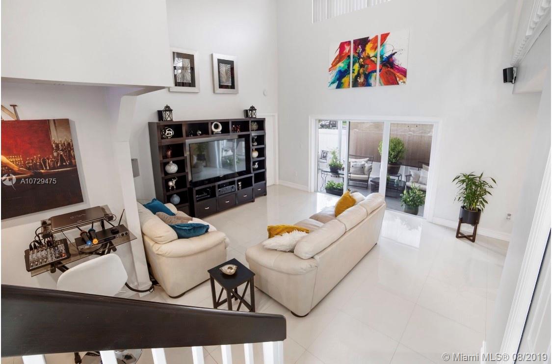 3460 Cluster Road Miramar, FL 33025 - Photo 6 of 21 LIVING ROOM