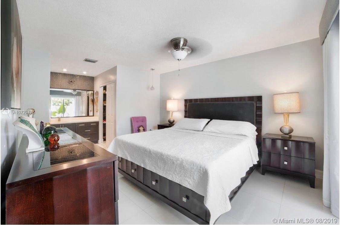 3460 Cluster Road Miramar, FL 33025 - Photo 10 of 21 1ST FLOOR MASTER BEDROOM